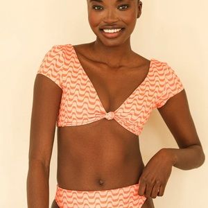 Dippin daisys vision top and seaport bottom in color new wave